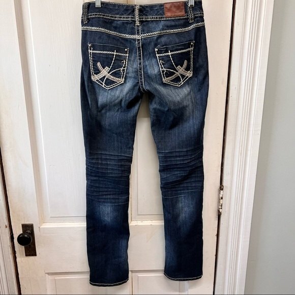 Maurices thick stitch denim jeans 3/4 regular. length of 32 inches as shown - Picture 3 of 8